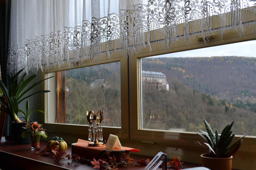Hotel Weisser Hirsch Schwarzburg Bagian luar foto