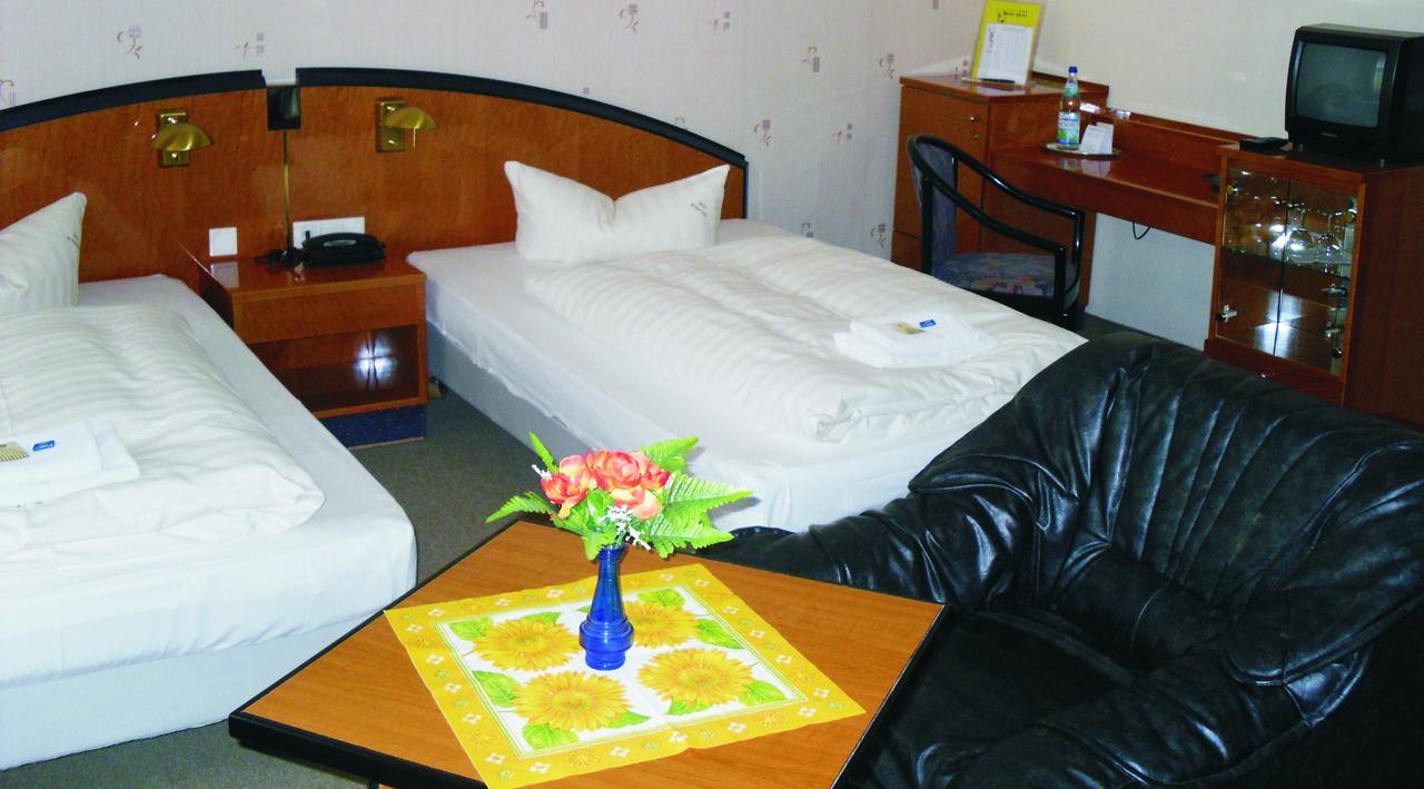 Hotel Weisser Hirsch Schwarzburg Bagian luar foto